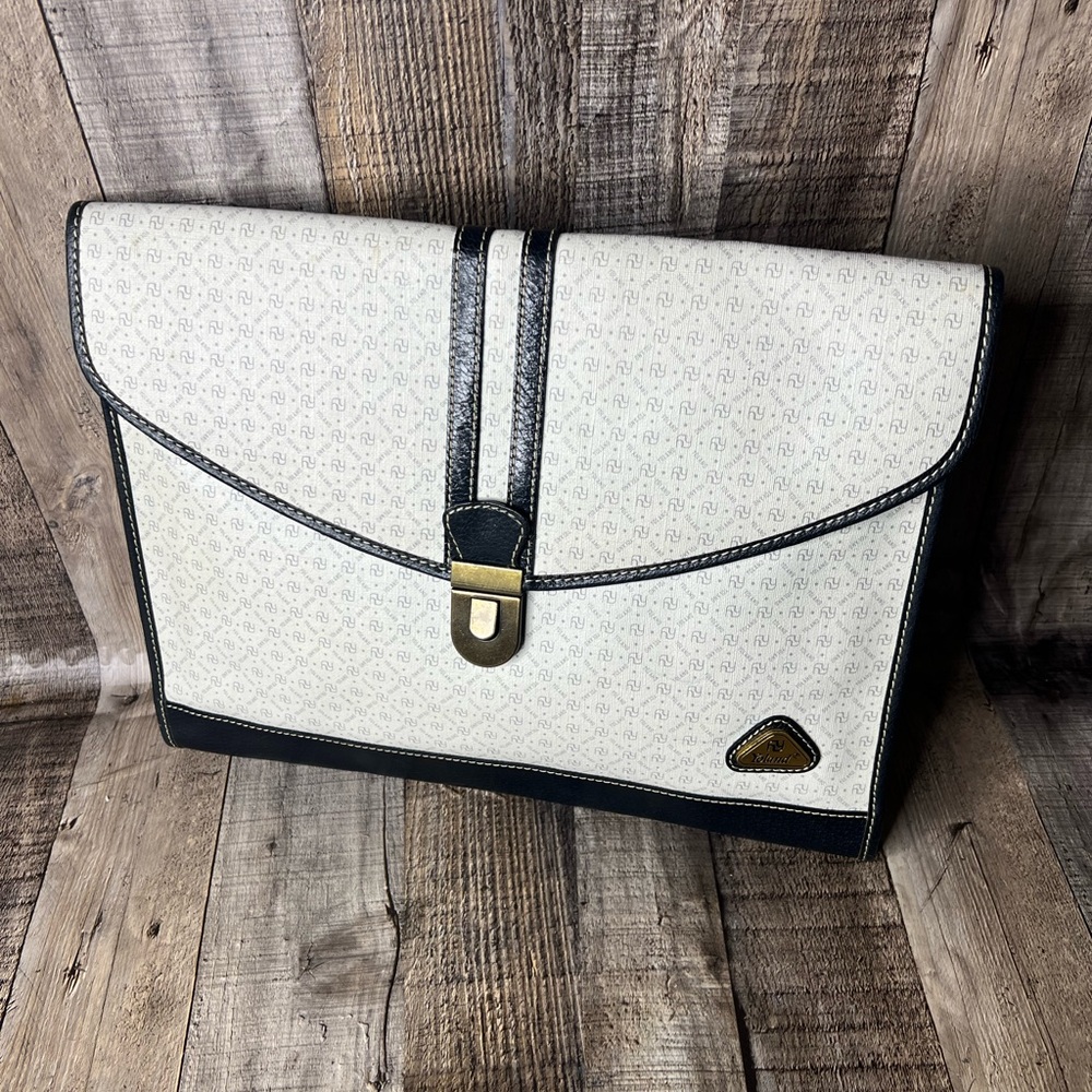 YOLAND VINTAGE MONOGRAM LEATHER CLUTCH - Picture 2 of 14